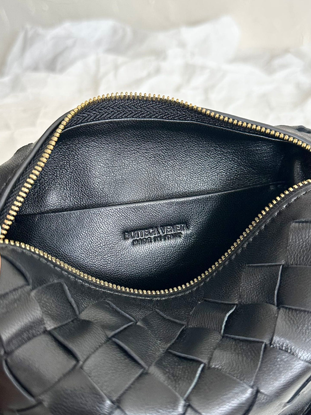 BOTTEGA VENETA BV LOOP MINI 17CM BLACK CALFSKIN