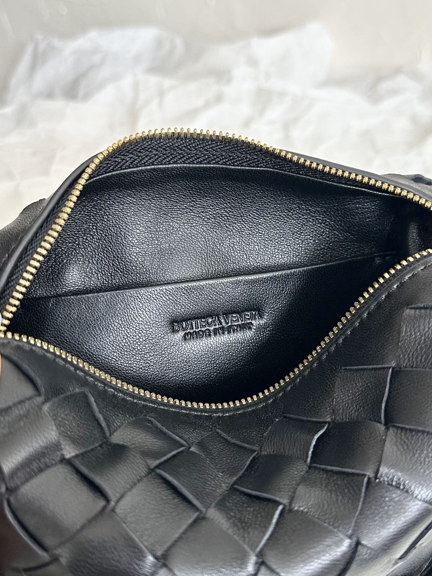 BOTTEGA VENETA BV LOOP MINI 17CM BLACK CALFSKIN