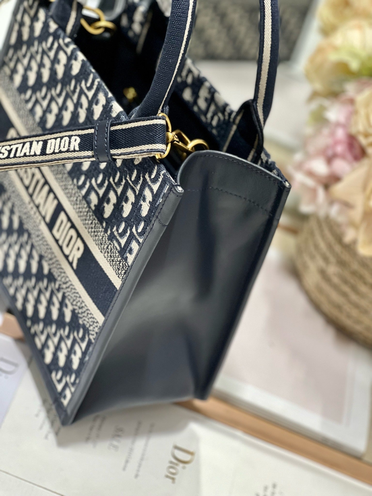 DIOR CD SMALL BOOK TOTE 26 BLUE OBLIQUE EMBROIDERY