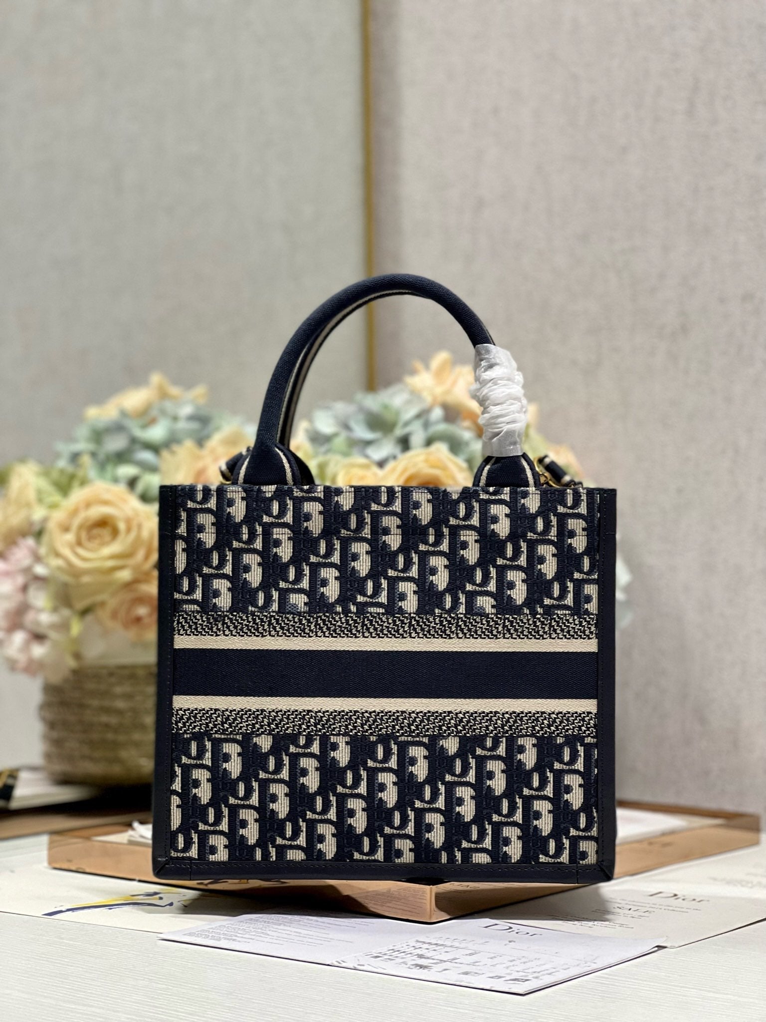 DIOR CD SMALL BOOK TOTE 26 BLUE OBLIQUE EMBROIDERY