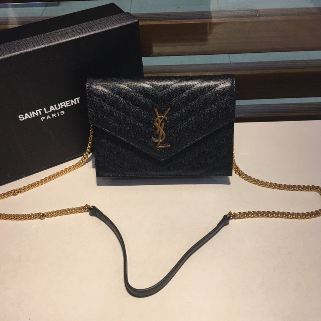 SAINT LAURENT AVIAR 19 CHAIN BAG IN BLACK CALFSKIN