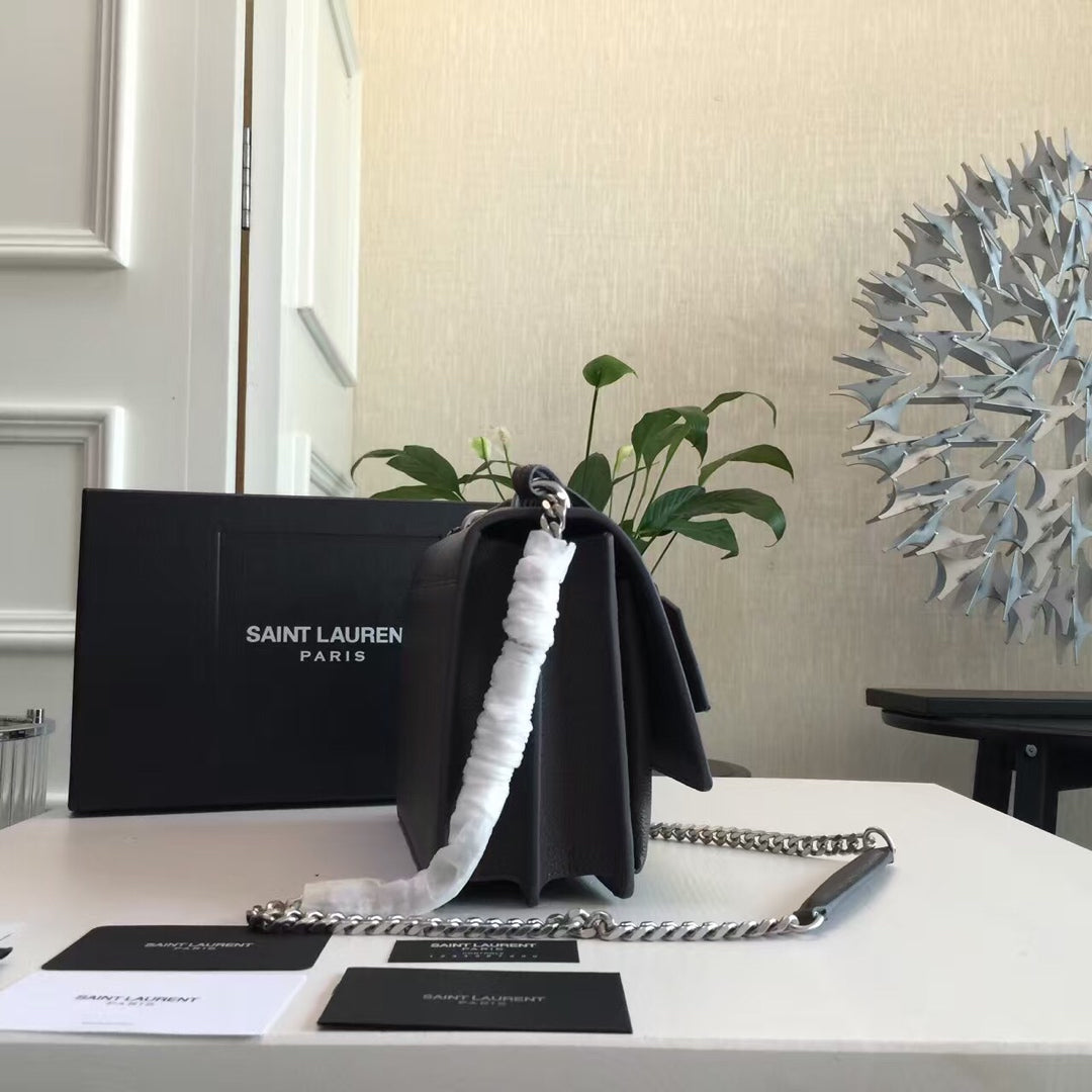 SAINT LAURENT SUNSET 22 HANDBAG IN BLACK CALFSKIN