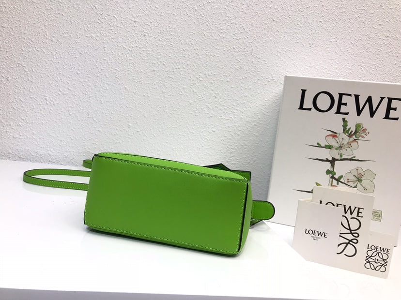 LOEWE LOE MINI 18 PUZZLE BAG IN EMERALD GREEN CALFSKIN