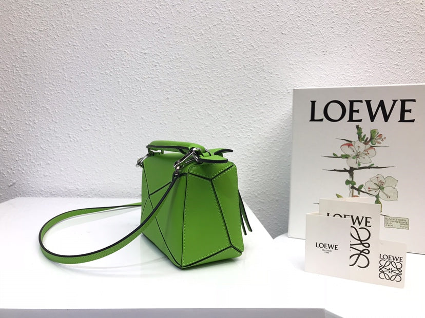 LOEWE LOE MINI 18 PUZZLE BAG IN EMERALD GREEN CALFSKIN