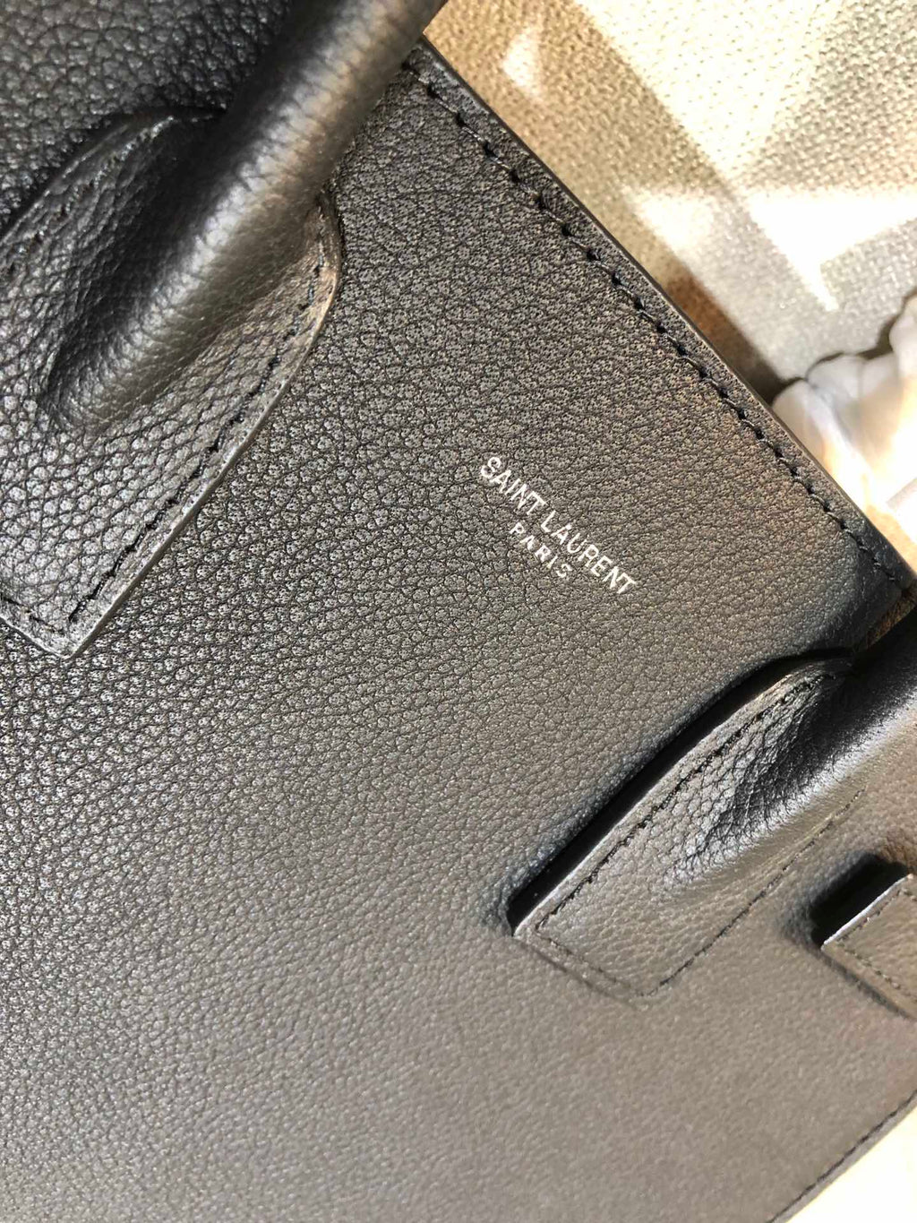 SAINT LAURENT SAC DE 26 HANDBAG BLACK CALFSKIN