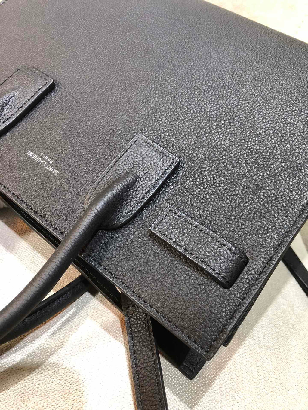SAINT LAURENT SAC DE 26 HANDBAG BLACK CALFSKIN