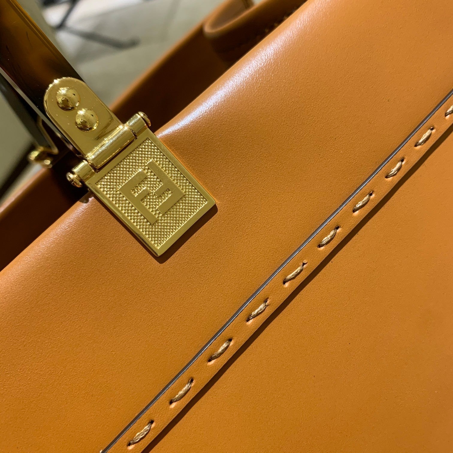 FENDI SHINE 40 TOTE BAG IN CARROT ORANGE EMBOSSED CALFSKIN
