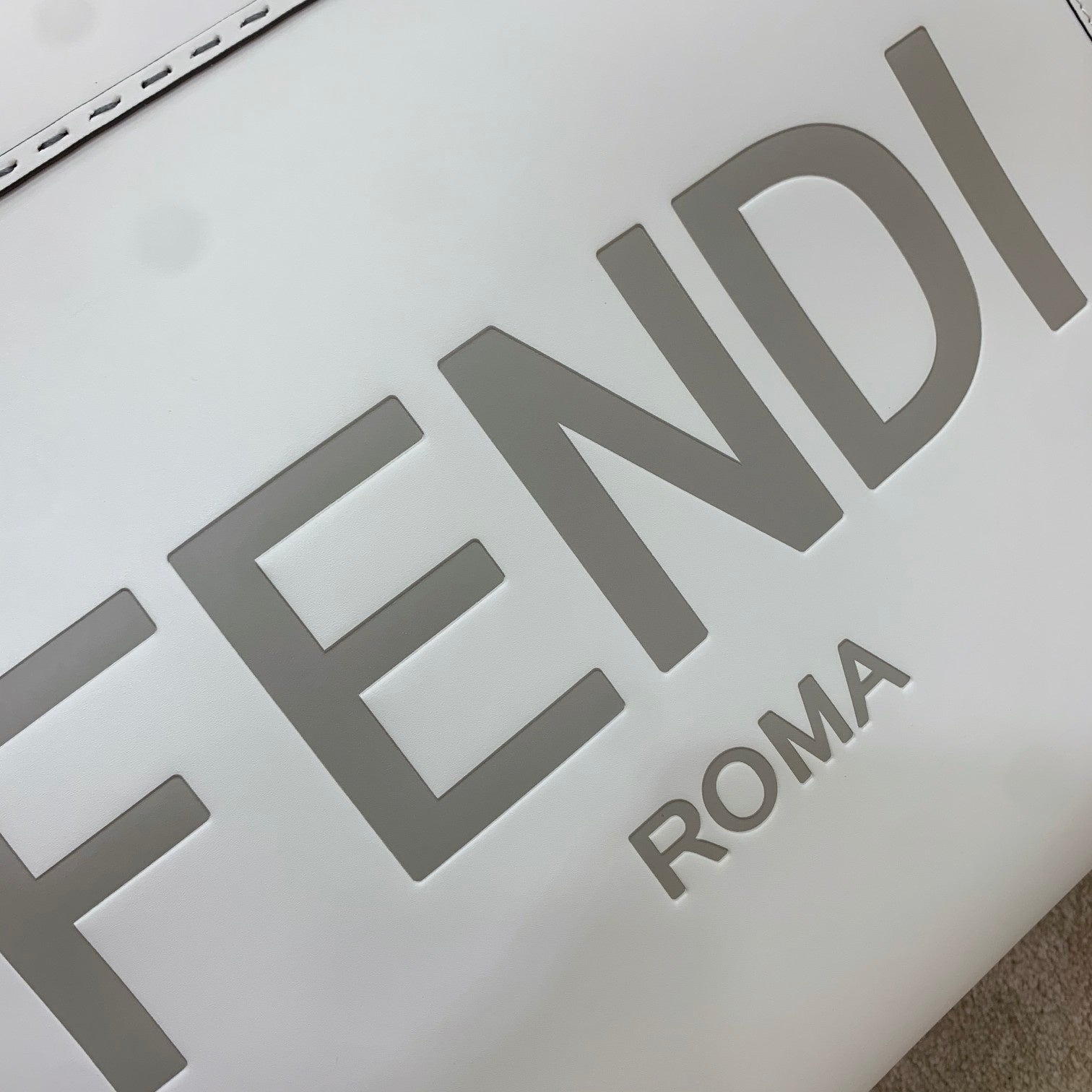FENDI SHINE 40 TOTE BAG IN WHITE EMBOSSED CALFSKIN