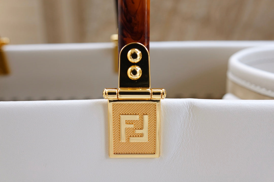 FENDI Fend Sunshine Large Bag 40.5 White Leather