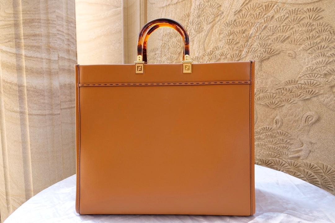 FENDI Fend Sunshine Large Bag 40.5 Tan Leather