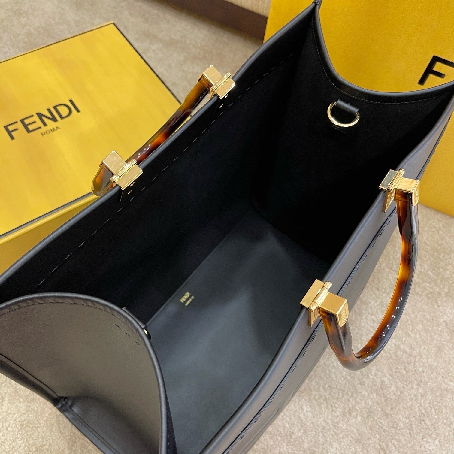 FENDI SHINE 40 TOTE BAG IN BLACK EMBOSSED CALFSKIN