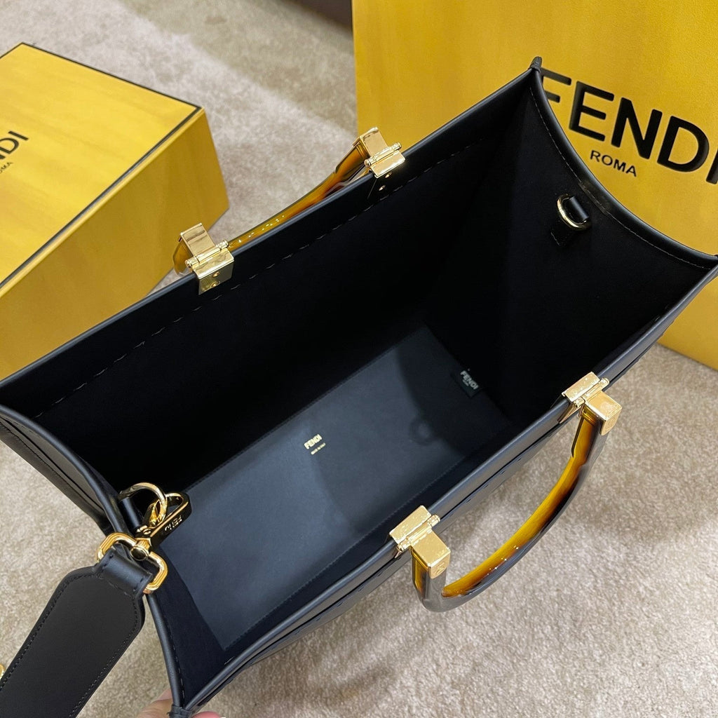 FENDI SHINE LARGE 35 TOTE IN BLACK CALFSKIN