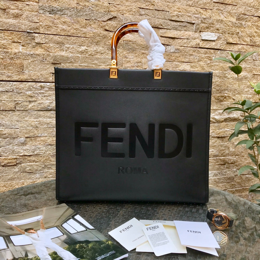 FENDI Fend Sunshine Large Bag 40.5 Black Leather