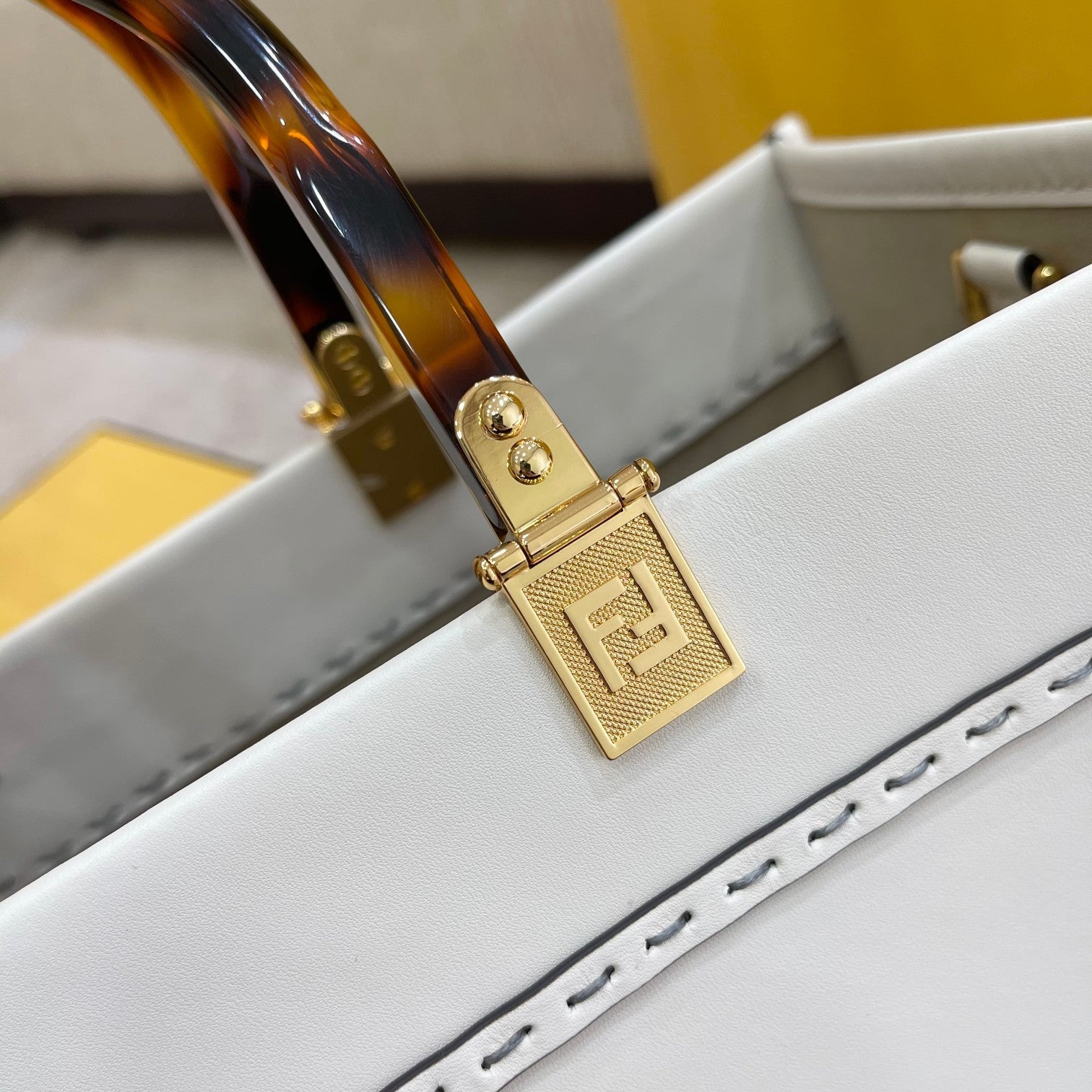 FENDI SHINE LARGE 35 TOTE IN WHITE CALFSKIN