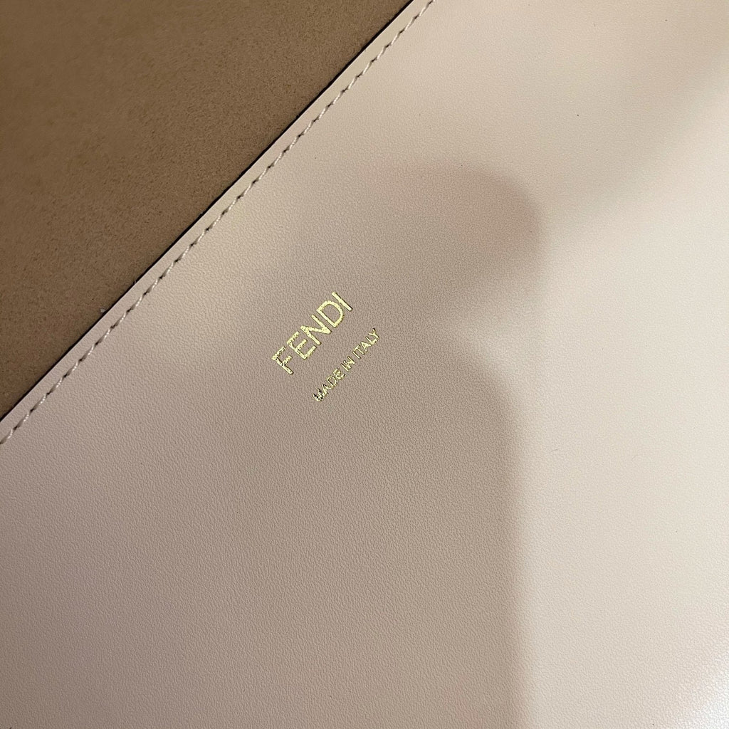 FENDI SHINE LARGE 35 TOTE IN WHITE CALFSKIN