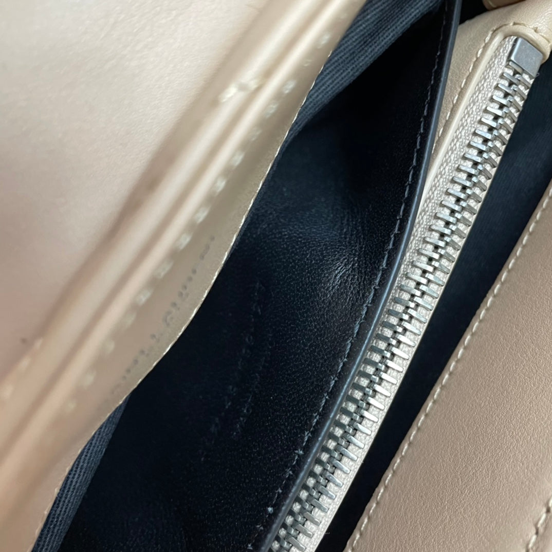 SAINT LAURENT LOULOU SMALL 25 IN BEIGE LAMBSKIN SILVER HARDWARE