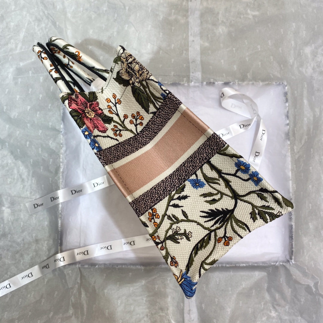 DIOR MEDIUM BOOK TOTE BAG 36 IN BEIGE COTTON WITH MULTICOLOR EMBROIDERY