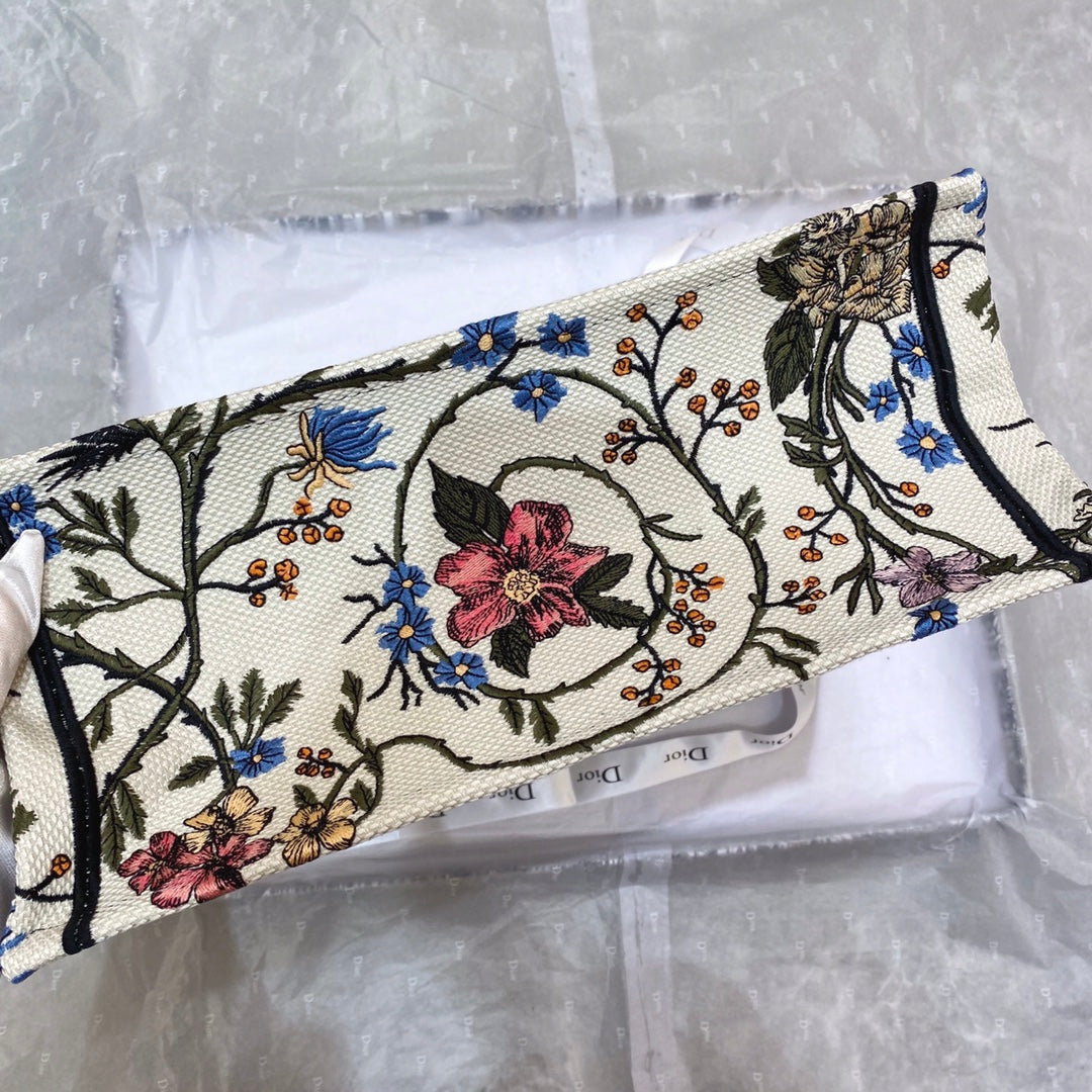 DIOR MEDIUM BOOK TOTE BAG 36 IN BEIGE COTTON WITH MULTICOLOR EMBROIDERY