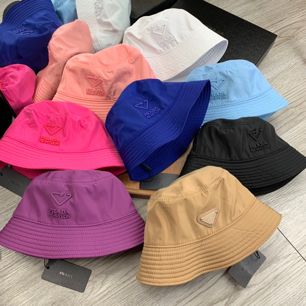PRADA BUCKET HAT IN PURPLE RE-NYLON 234100