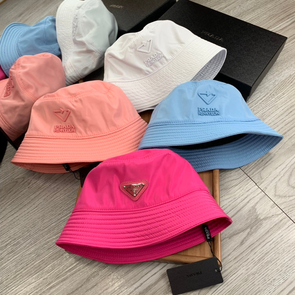 PRADA BUCKET HAT IN ROUGE PINK RE-NYLON 234103