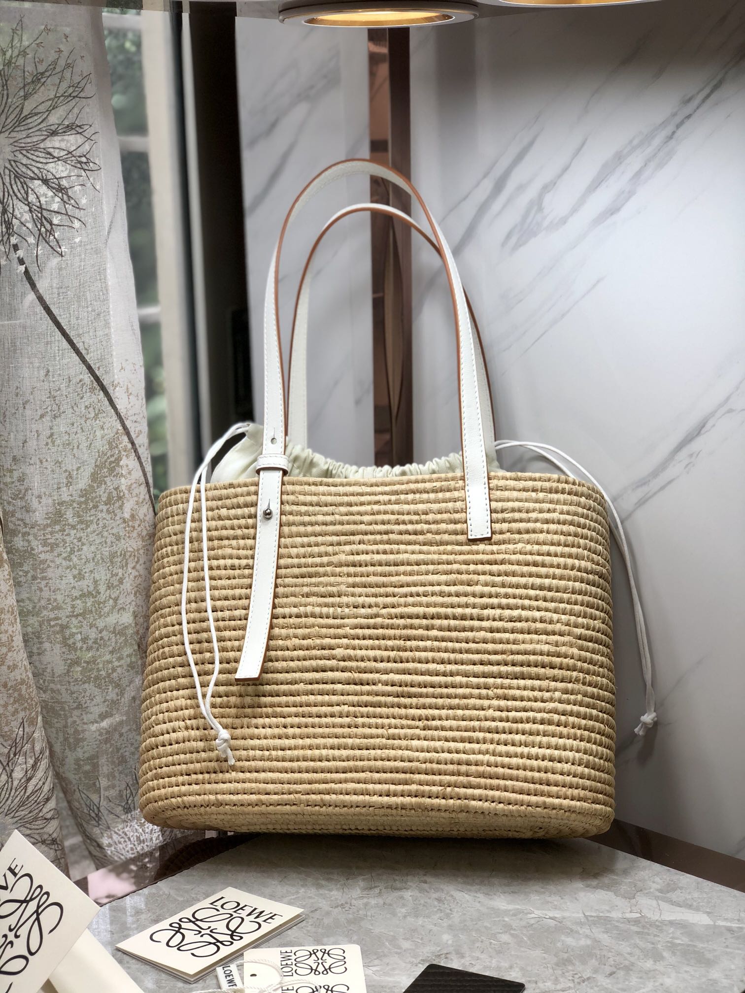 LOEWE LOE SQUARE BASKET BAG 28 IN NATURAL RAFFIA AND WHITE CALFSKIN
