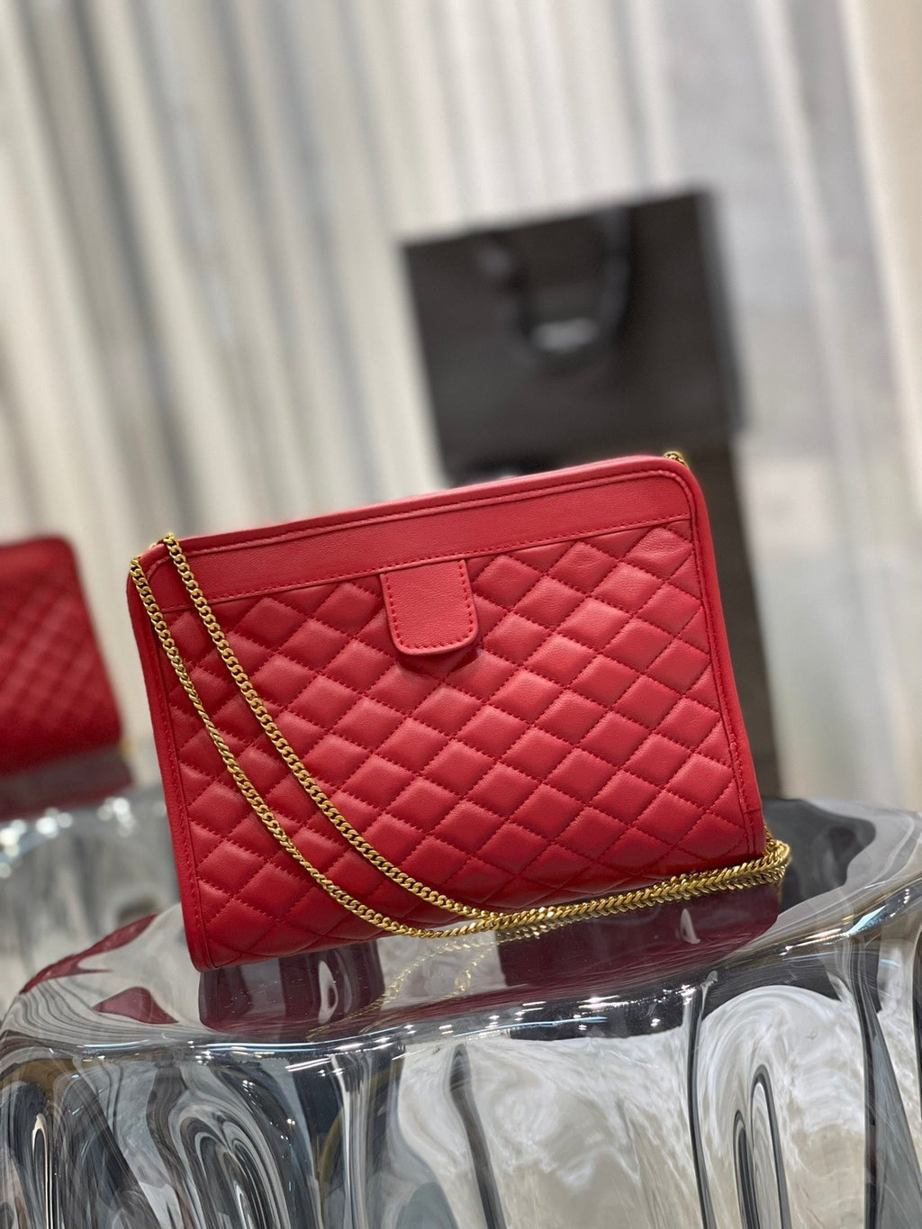 SAINT LAURENT VICTOIRE 25 RED LAMBSKIN GOLD HARDWARE
