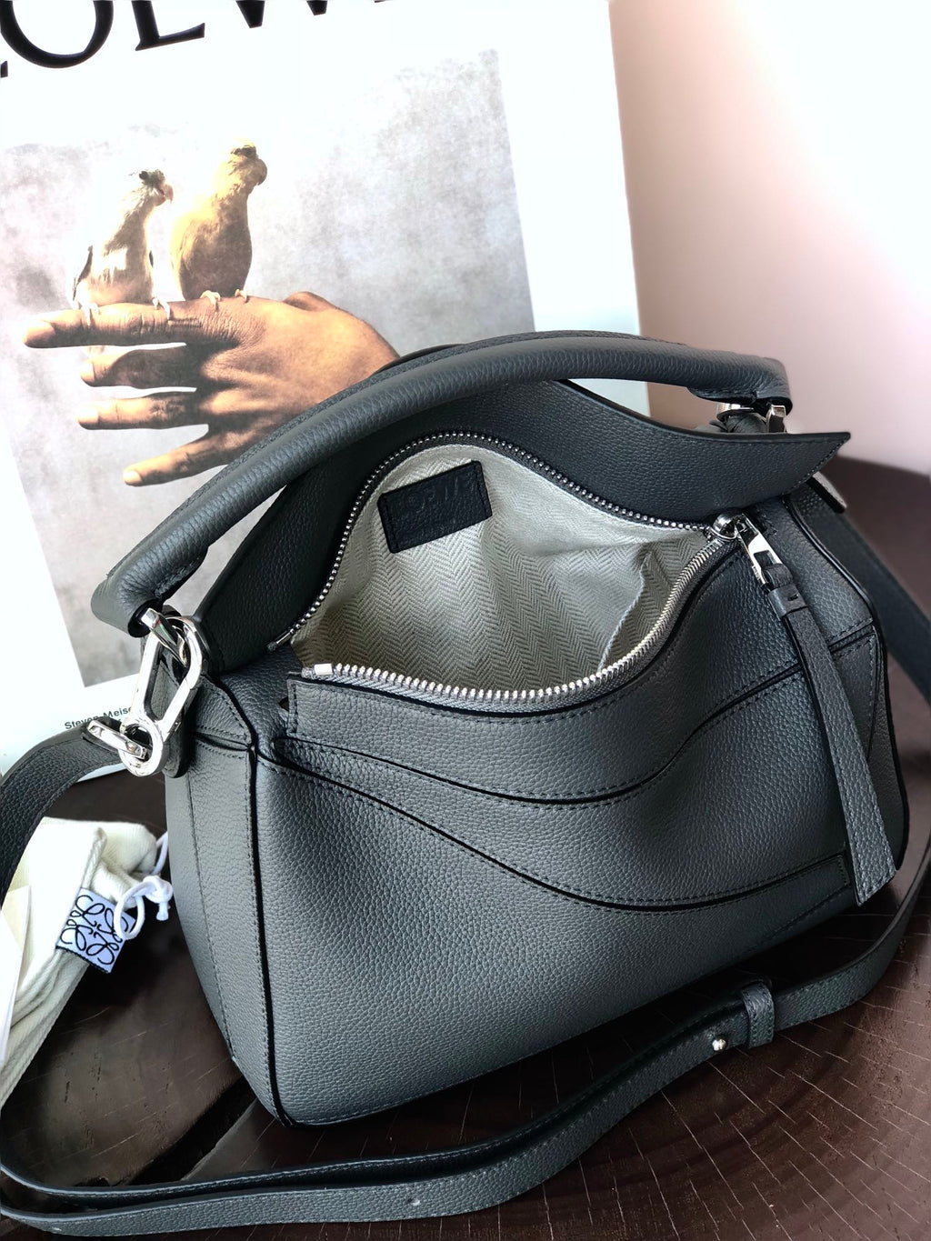 LOEWE SMALL PUZZLE 24 BAG IN CLASSIC BLACK CALFSKIN