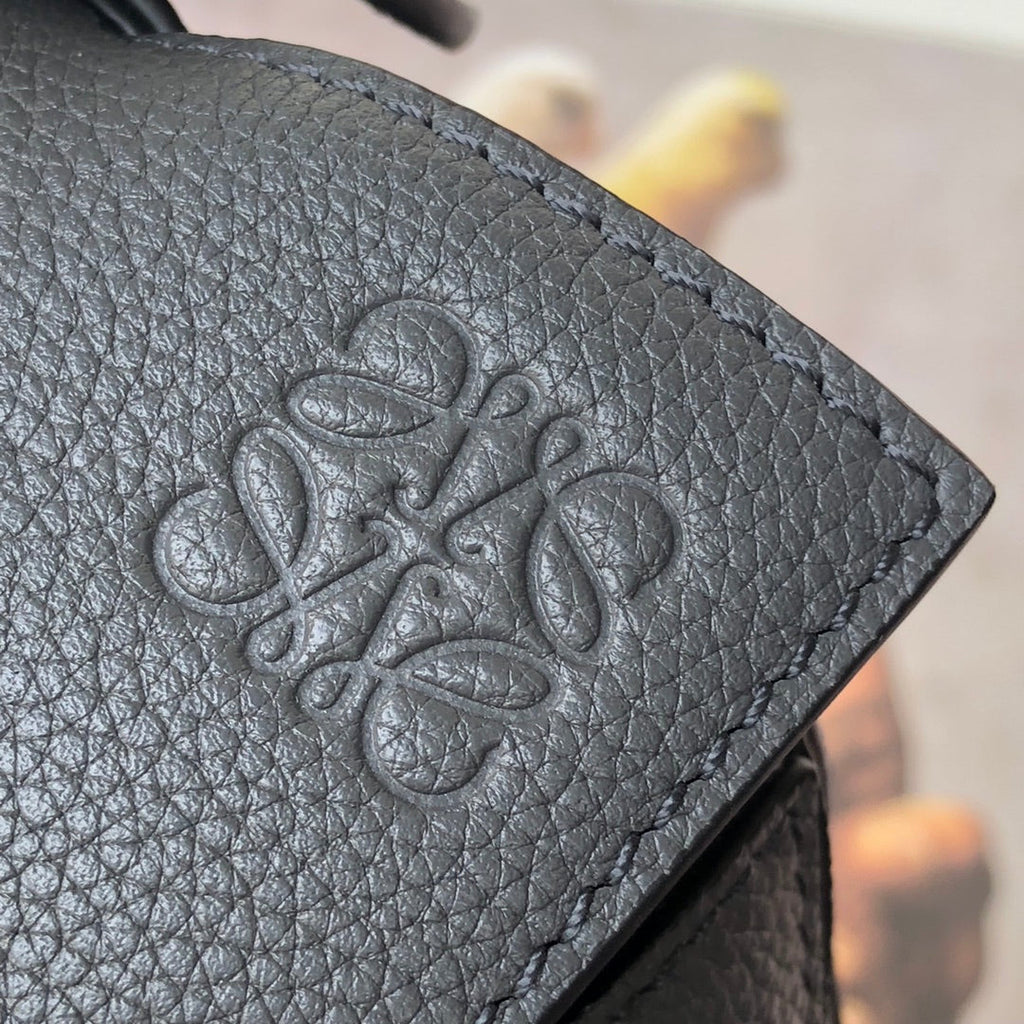 LOEWE SMALL PUZZLE 24 BAG IN CLASSIC BLACK CALFSKIN