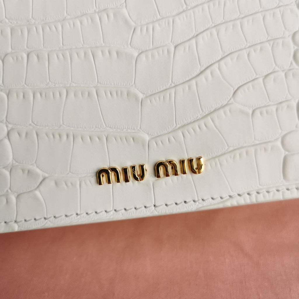 MIU MIU LADY 20 HANDBAG IN CROCODILE PATTERN WHITE CALFSKIN