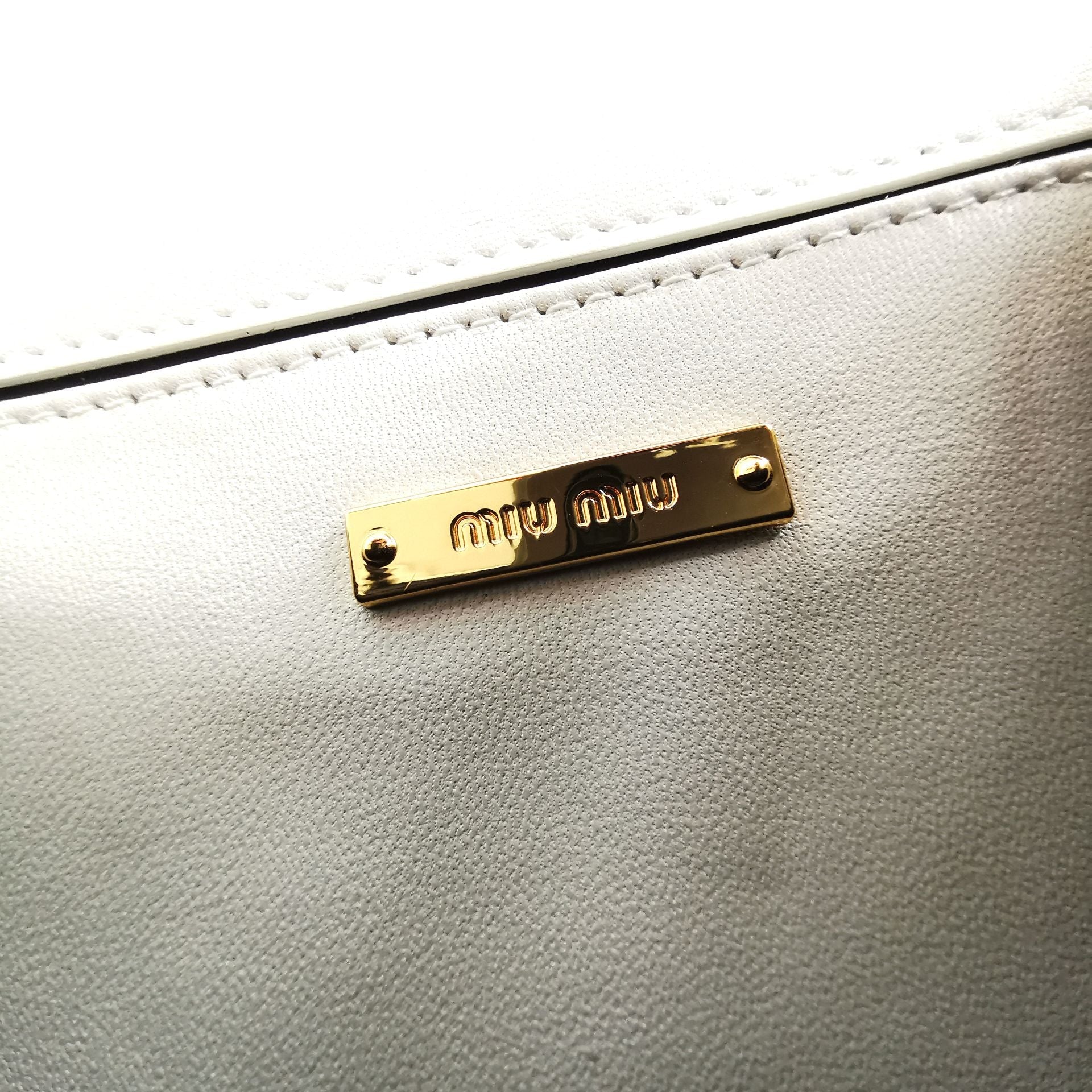 MIU MIU LADY 20 HANDBAG IN CROCODILE PATTERN WHITE CALFSKIN