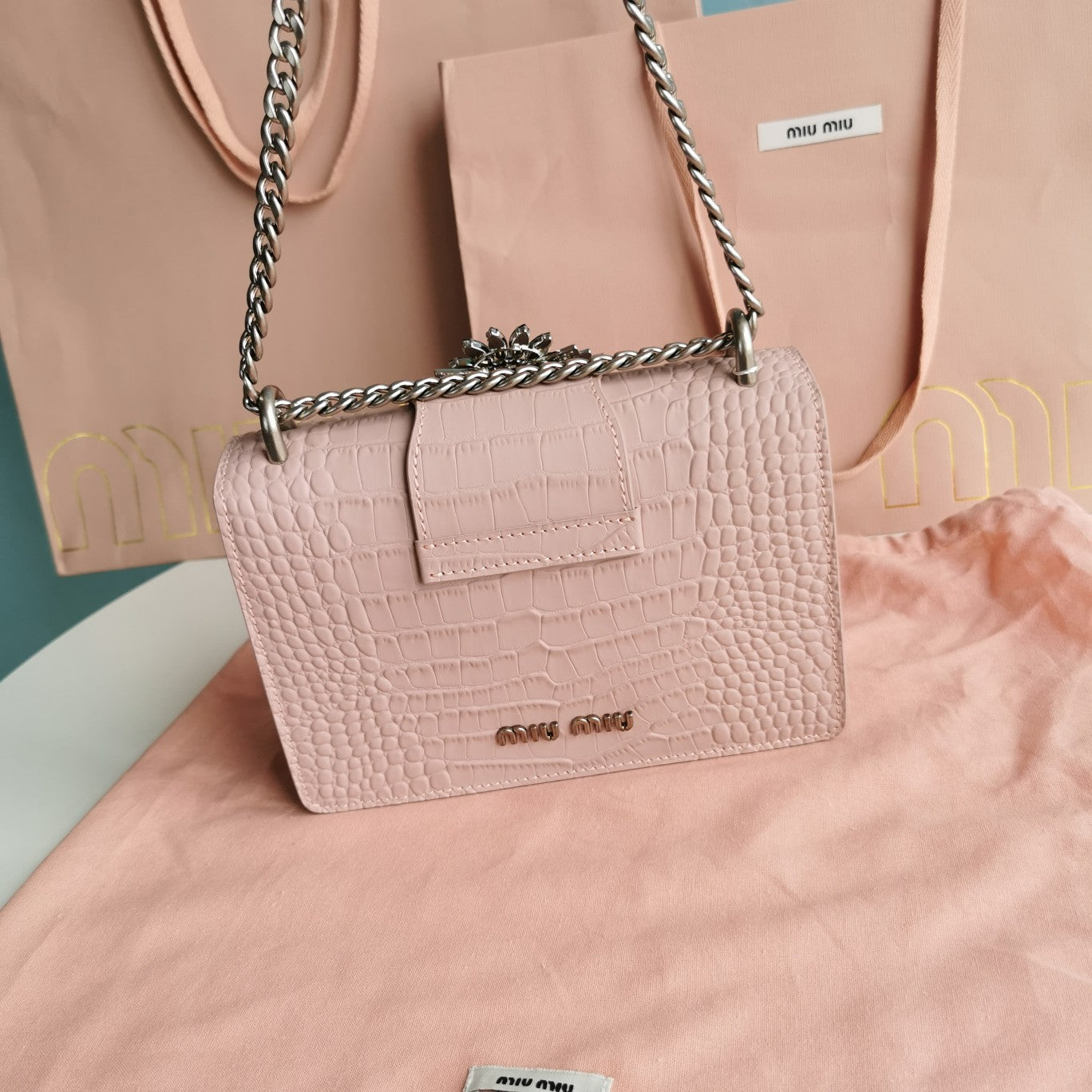 MIU MIU LADY 20 HANDBAG IN CROCODILE PATTERN LIGHT PINK CALFSKIN