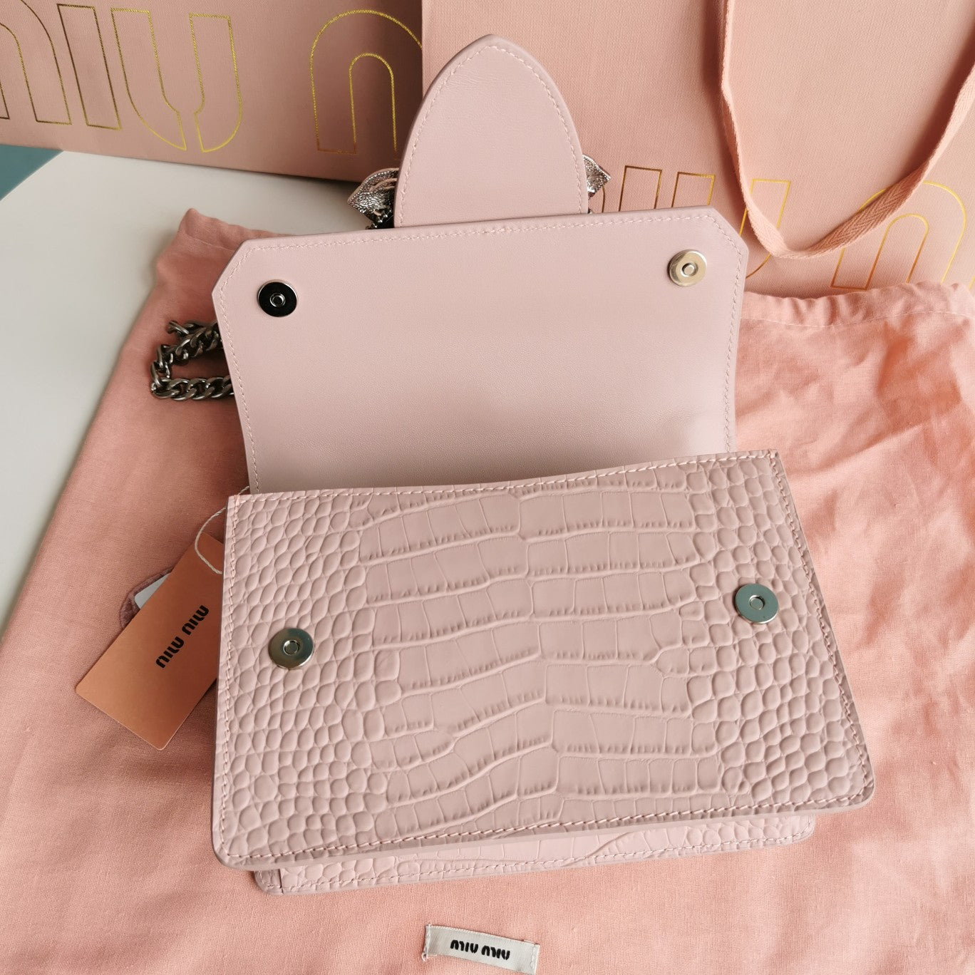 MIU MIU LADY 20 HANDBAG IN CROCODILE PATTERN LIGHT PINK CALFSKIN