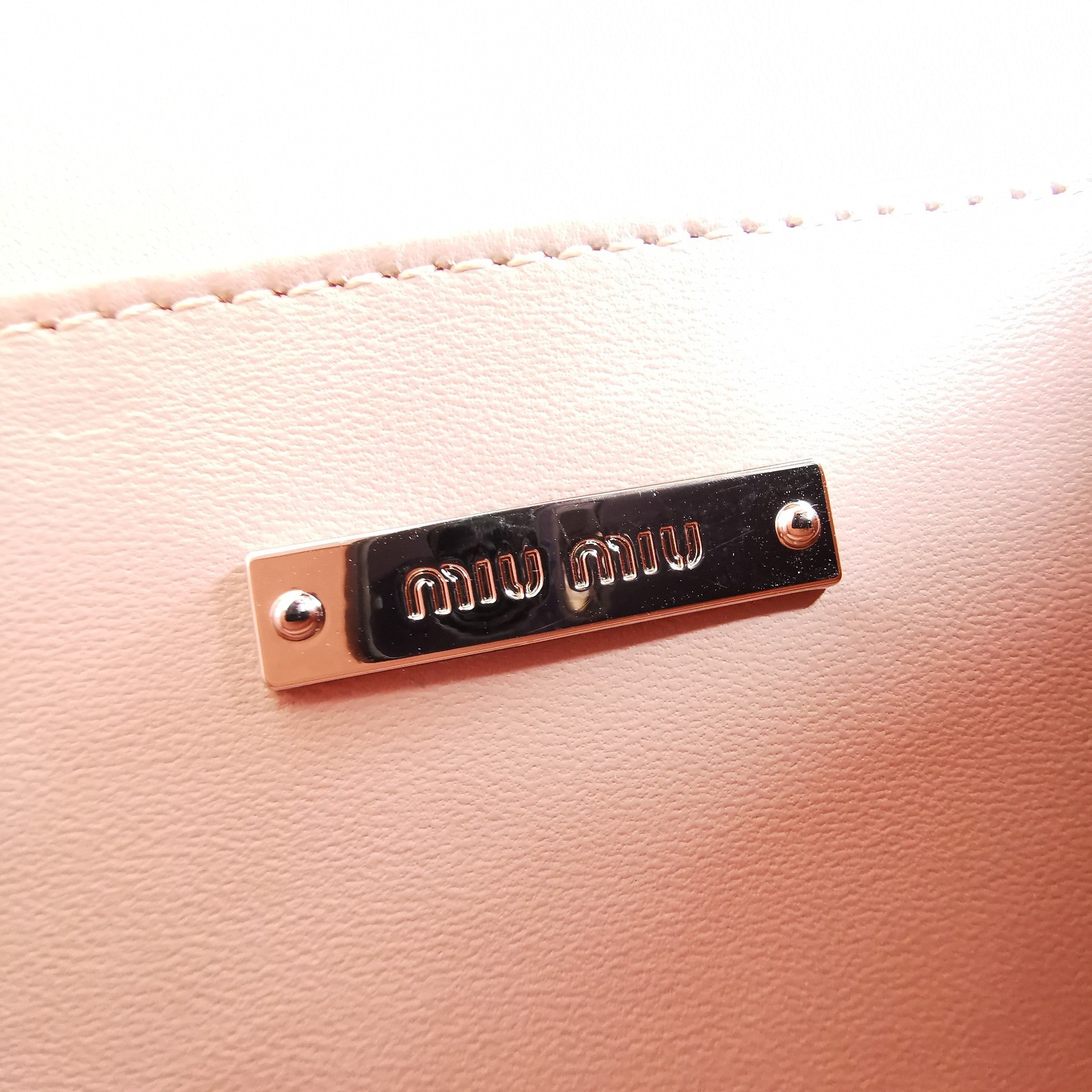 MIU MIU LADY 20 HANDBAG IN CROCODILE PATTERN LIGHT PINK CALFSKIN