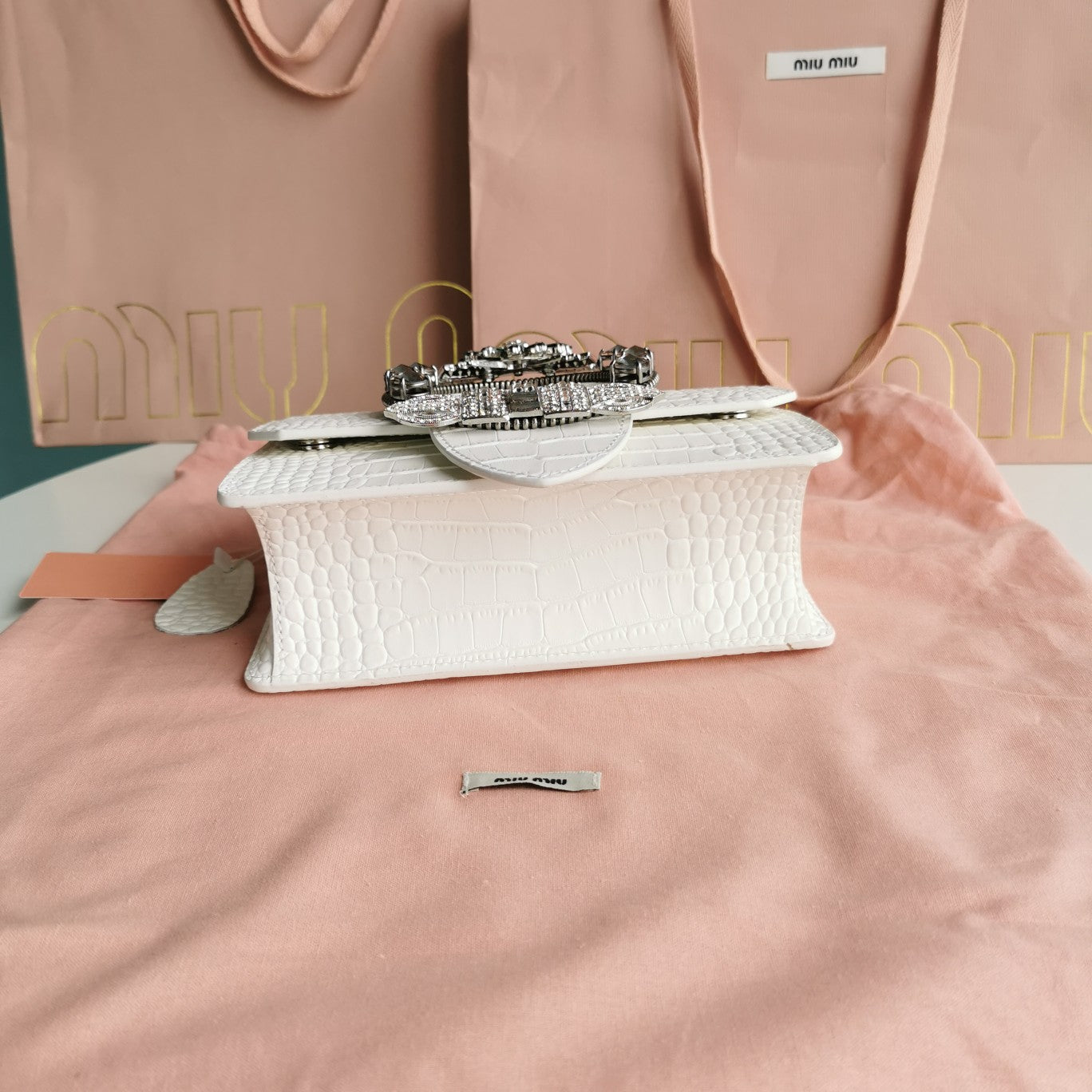 MIU MIU LADY 20 HANDBAG IN CROCODILE PATTERN WHITE CREAM CALFSKIN
