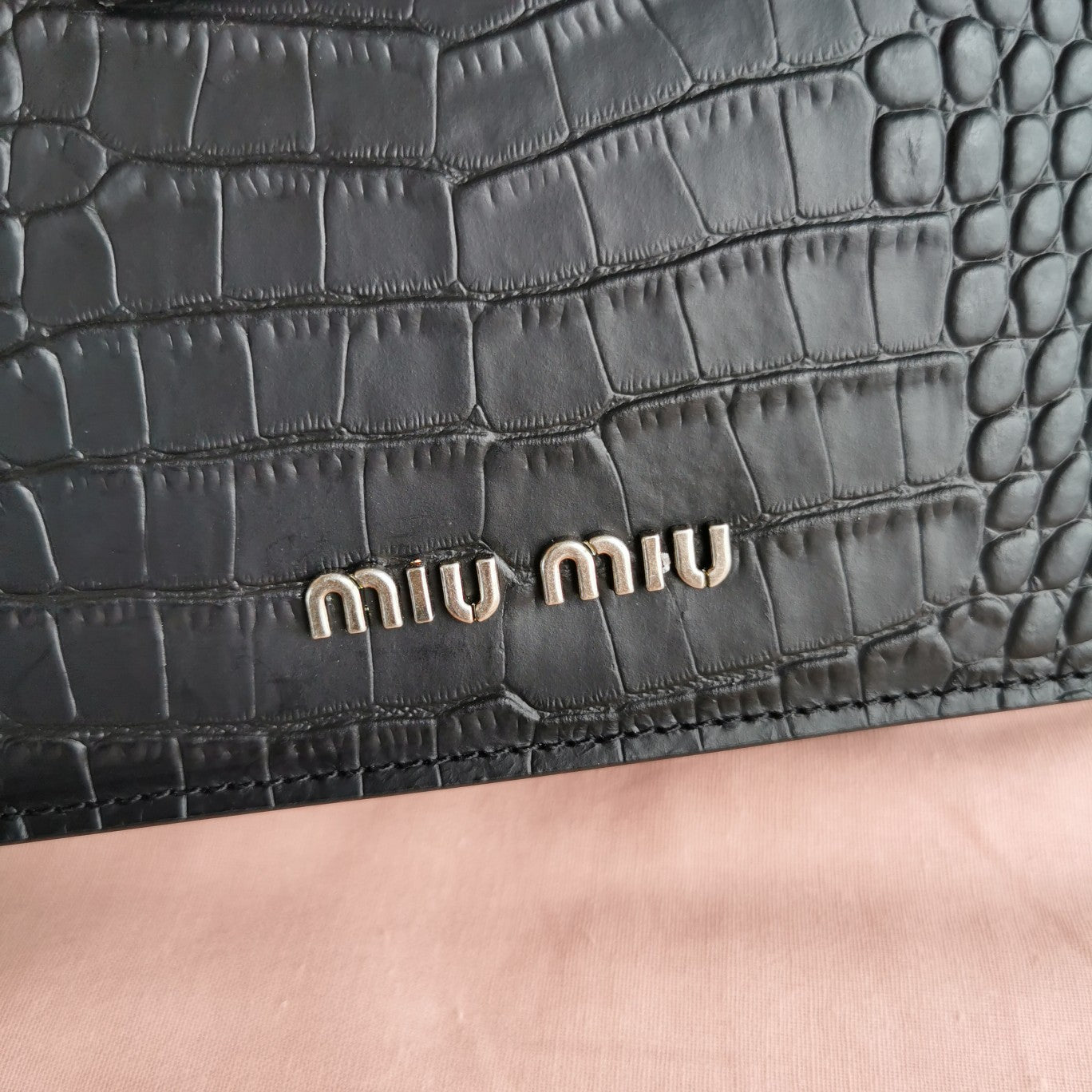 MIU MIU LADY 20 HANDBAG IN CROCODILE PATTERN BLACK CALFSKIN