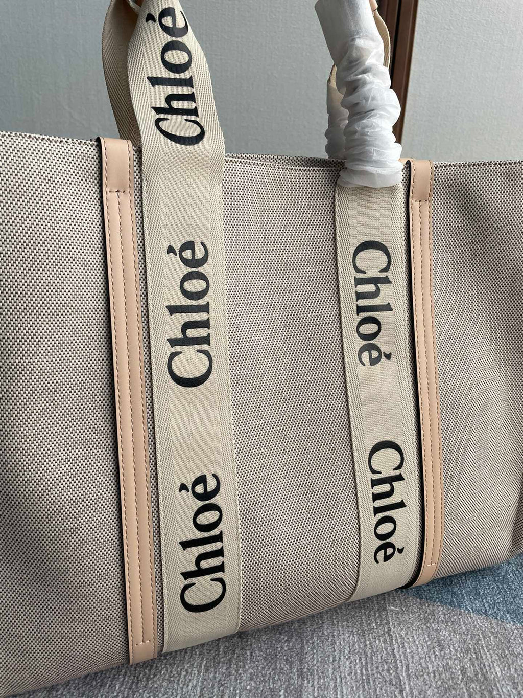 CHLOE LAGRE WOODY TOTE BAG 45 IN BEIGE LINEN CANVAS BLACK WEBBING LOGO EMBROIDER NUDE CALFSKIN