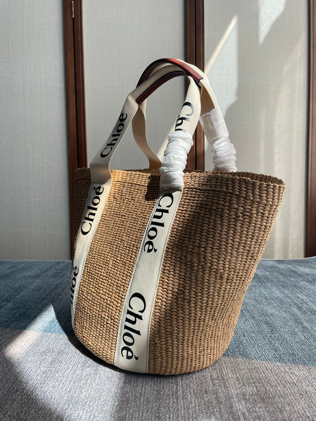 CHLOE LAGRE WOODY TOTE BAG 48 IN NATURAL FIBERS BEIGE WEBBING BROWN CALFSKIN