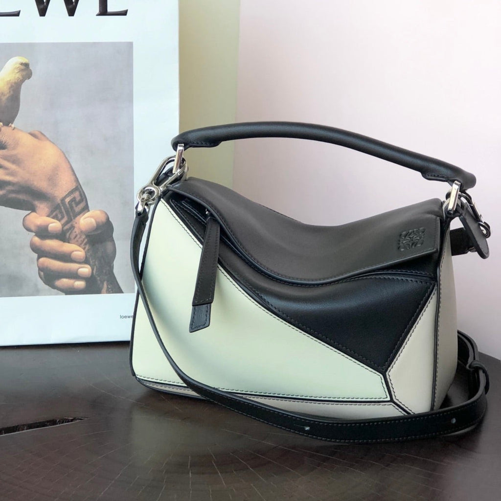 LOEWE LOE MINI PUZZLE 18 BAG IN BLACK MIX WHITE CALFSKIN