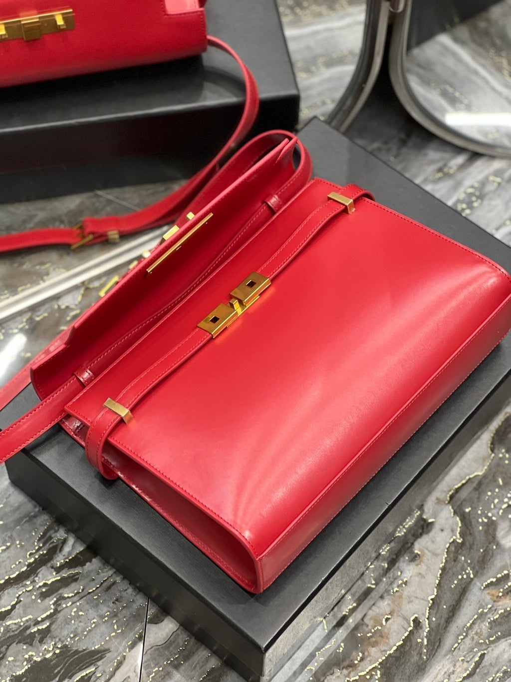 SAINT LAURENT MAHATTAN IN BOX 29 RED CALFSKIN GOLD HARDWARE