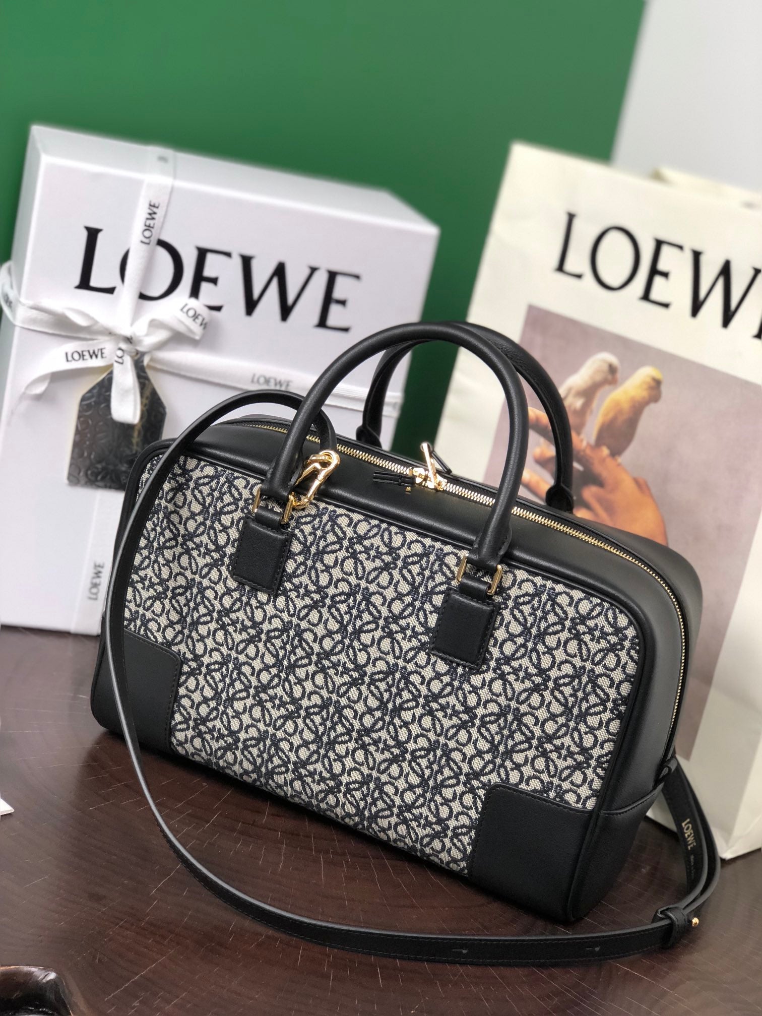 LOEWE LOE AMAZONA 28 BAG IN BLACK CALFSKIN AND BEIGE MONOGRAM FABRIC
