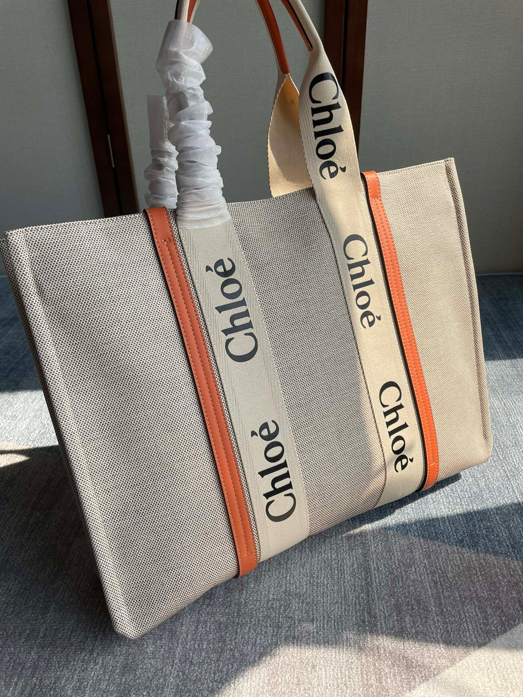 CHLOE LAGRE WOODY TOTE BAG 45 IN BEIGE LINEN CANVAS BLACK WEBBING LOGO EMBROIDER ORANGE CALFSKIN