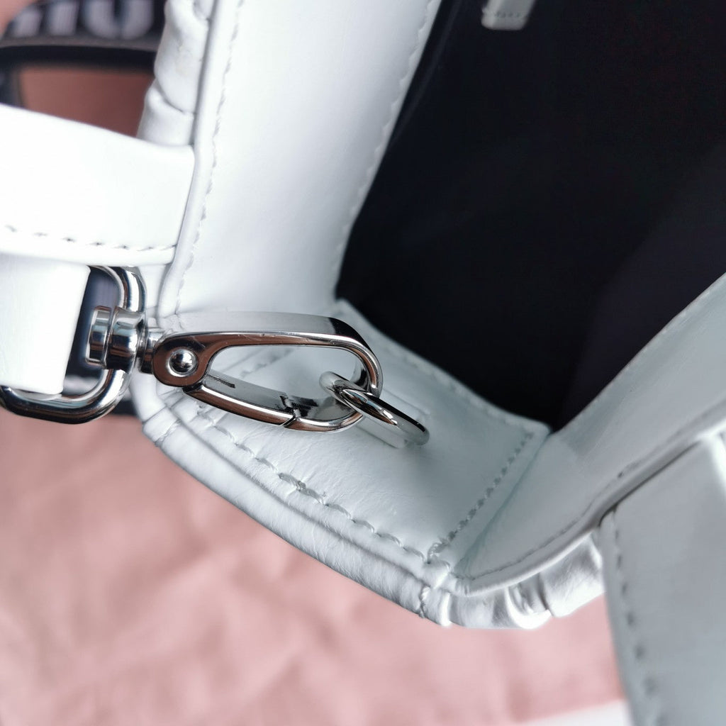 MIU MIU TOTE 18 BAG IN WHITE CALFSKIN