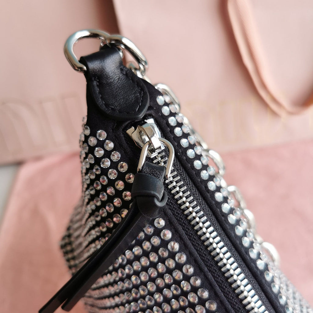 MIU MIU HANDBAG 19 IN BLACK CALFSKIN WITH CRYSTAL