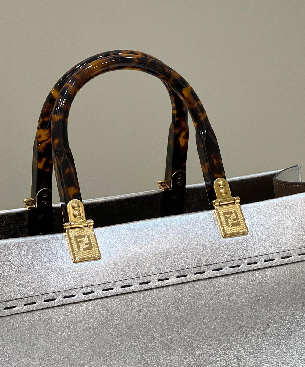 FENDI SHINE LARGE 35 TOTE IN SILVER CALFSKIN