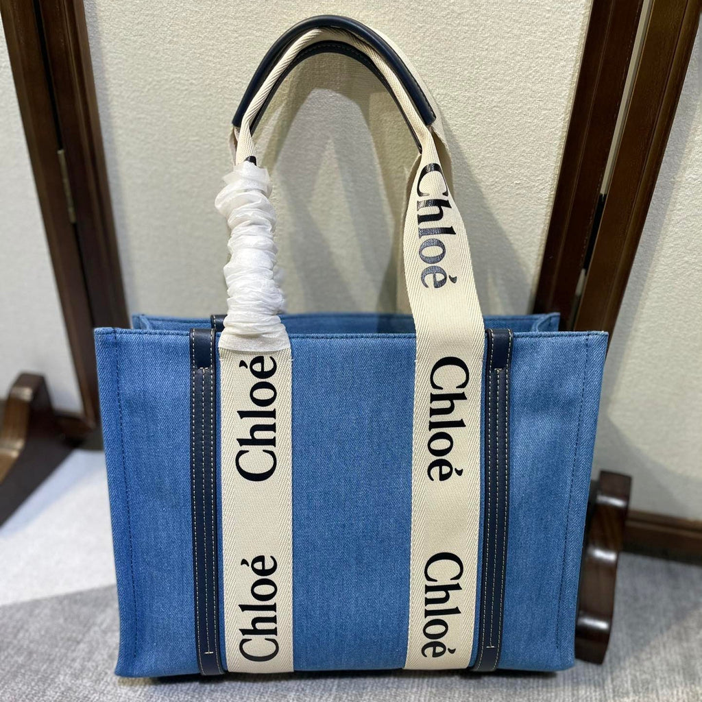 CHLOE MEDIUM STRAP WOODY TOTE BAG 37 IN BLUE DENIM CANVAS DARK BLUE CALFSKIN