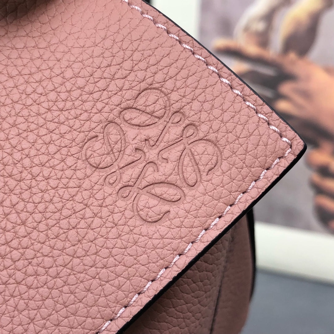 LOEWE SMALL PUZZLE 24 BAG IN CLASSIC LIGHT PINK CALFSKIN