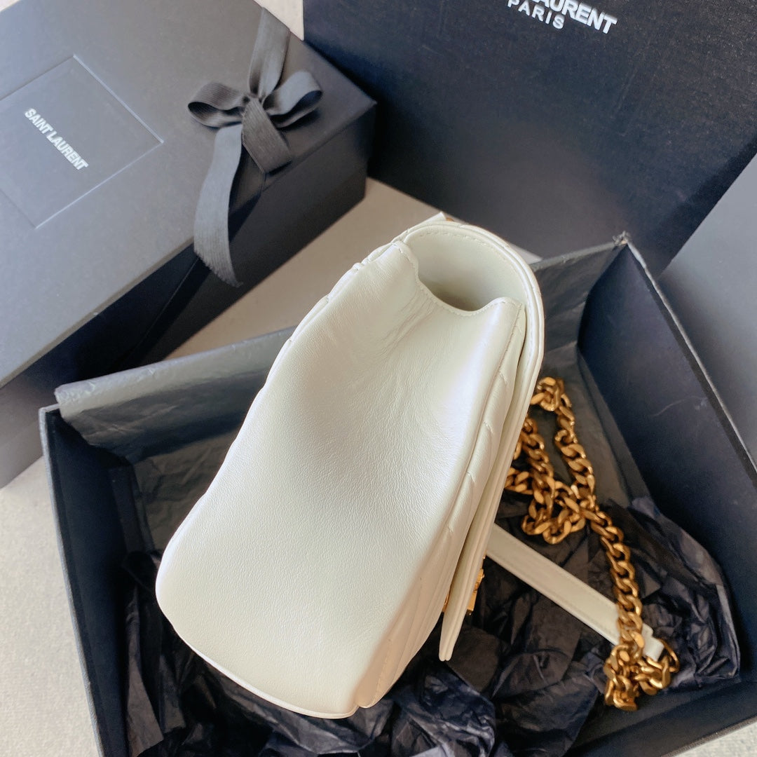 SAINT LAURENT COLLEGE MEDIUM 24 IN WHITE LAMBSKIN GOLD HARDWARE