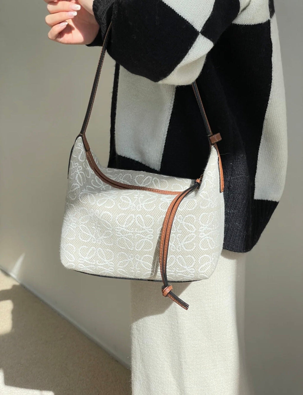 LOEWE LOE CUBI 35 BAG IN WHITE ANAGRAM JACQUARD AND CALFSKIN