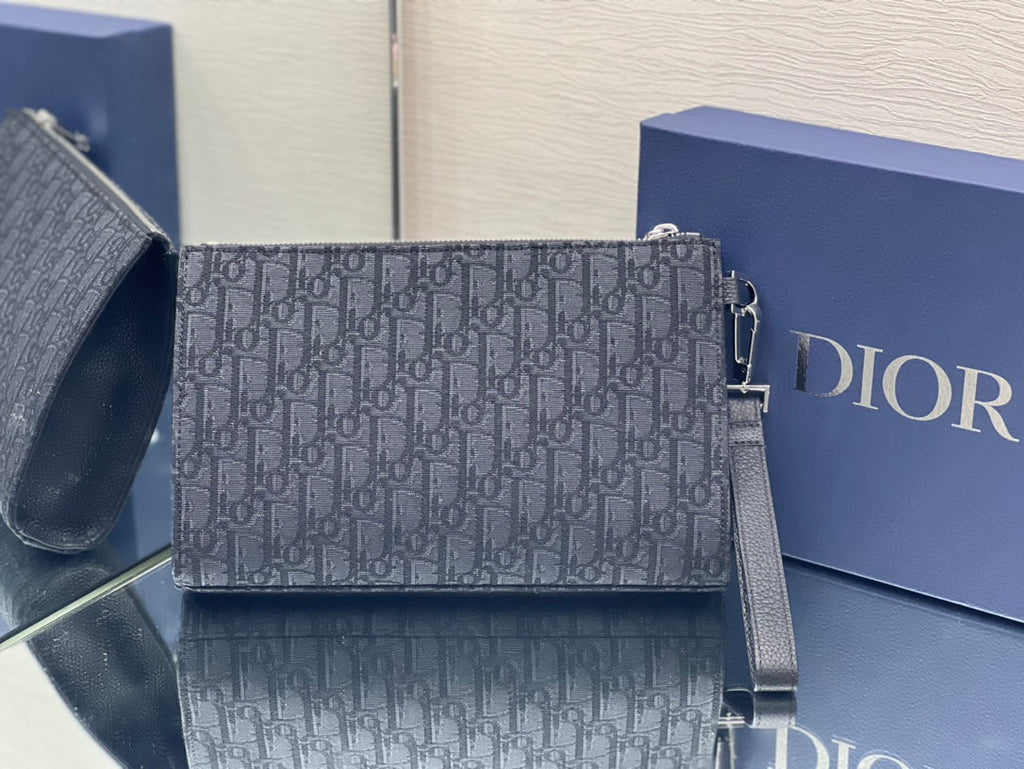 DIOR SADDLE 28 BAG IN BLACK OBLIQUE JACQUARD