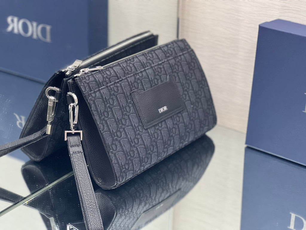 DIOR SADDLE 28 BAG IN BLACK OBLIQUE JACQUARD